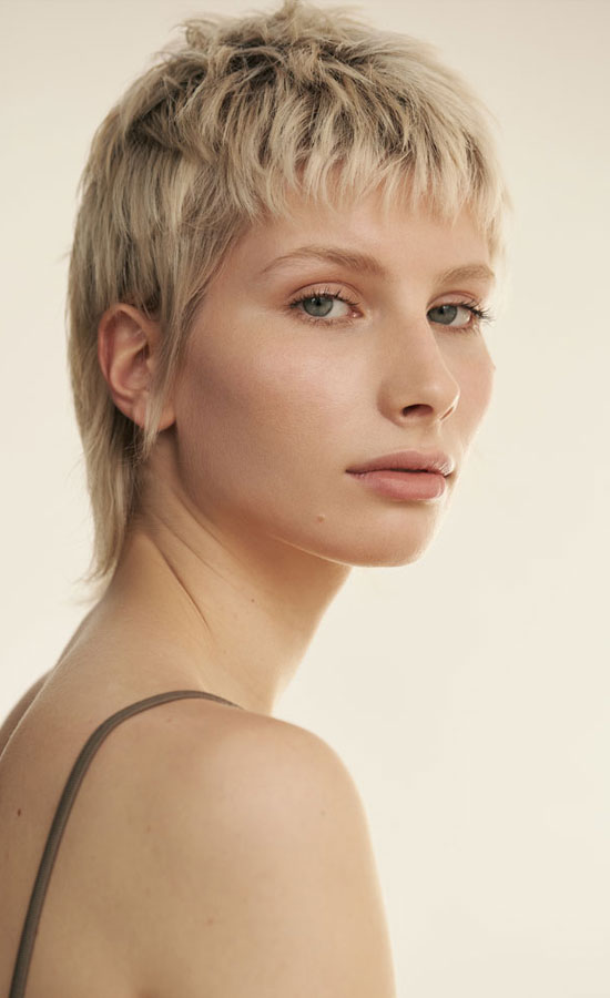 Maggie Soler<br /><span class="model-data-overview">EU 173cm | US 5′ 8”</span>