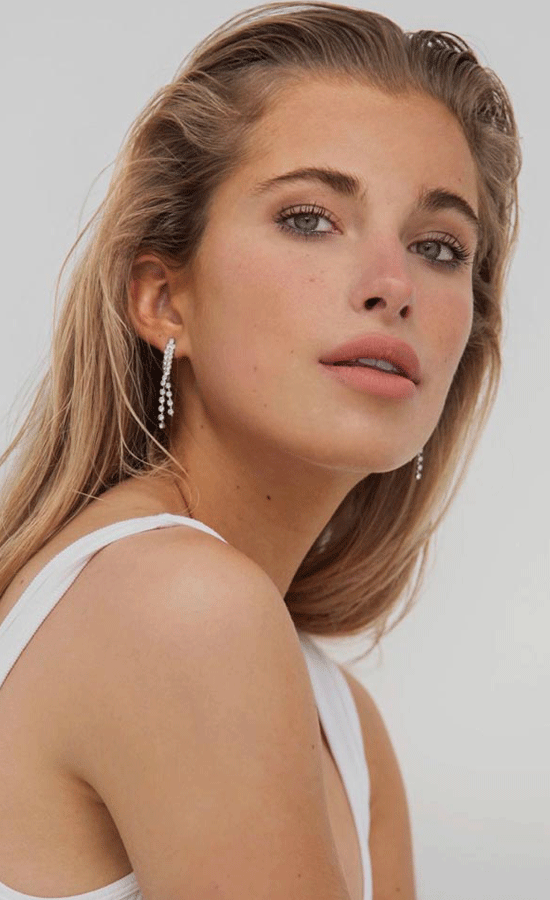 Noelle Kollenberg<br /><span class="model-data-overview">EU 172cm | US 5′ 7”</span>